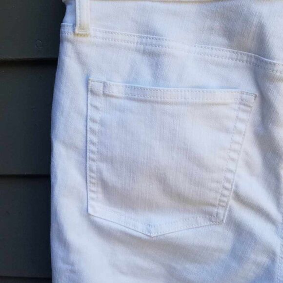 Talbots White Crop Flare Jeans size 10 Petite - Picture 7 of 13